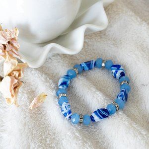 🎉 baby blue beaded bracelet